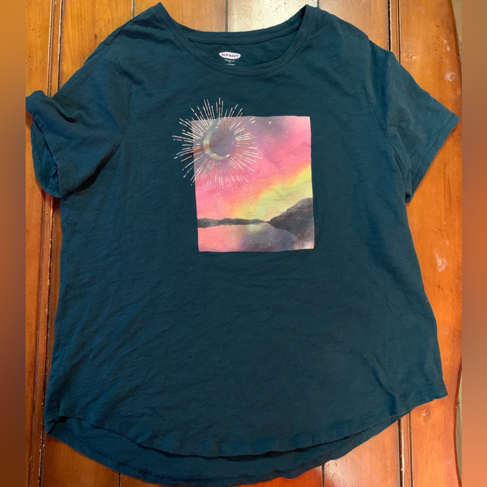 Old Navy women’s everywear t-shirt